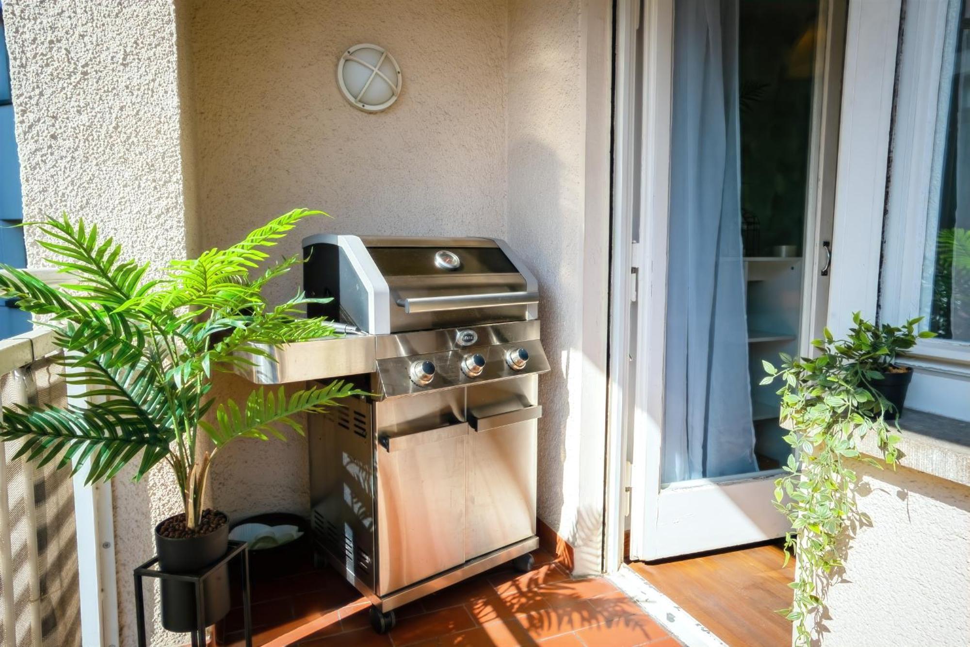 The Big Muenster Fuer Bis Zu 12, Whirlpool, Sauna, Zentral, Tischfussball, Balkon, Gasgrill Ουλμ Εξωτερικό φωτογραφία